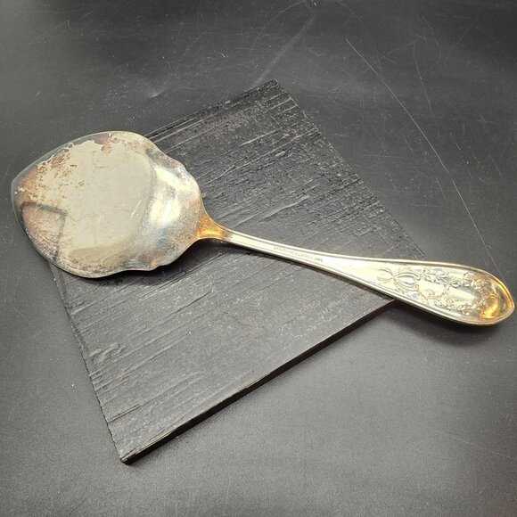 Vintage Stratford Silverplate Pie Server With Ornate Floral Handle Design HS269 - Picture 5 of 6